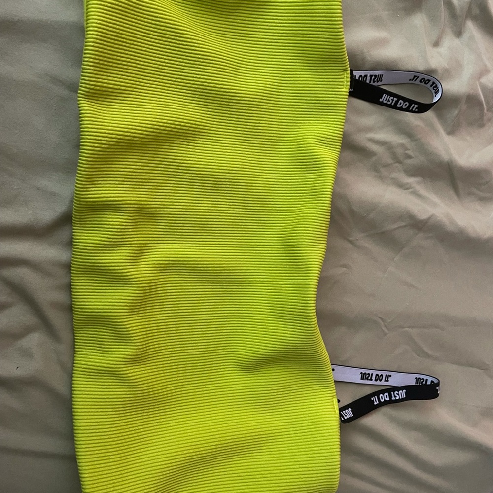 NIKE SPORTSBRA